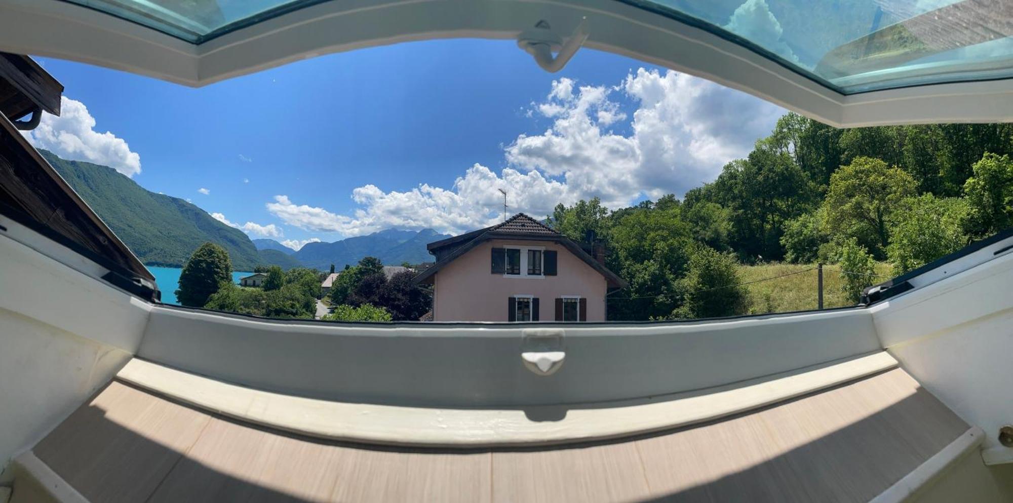 Rare 2 Bedroom With Private Beach On Lake Annecy 두사르 외부 사진