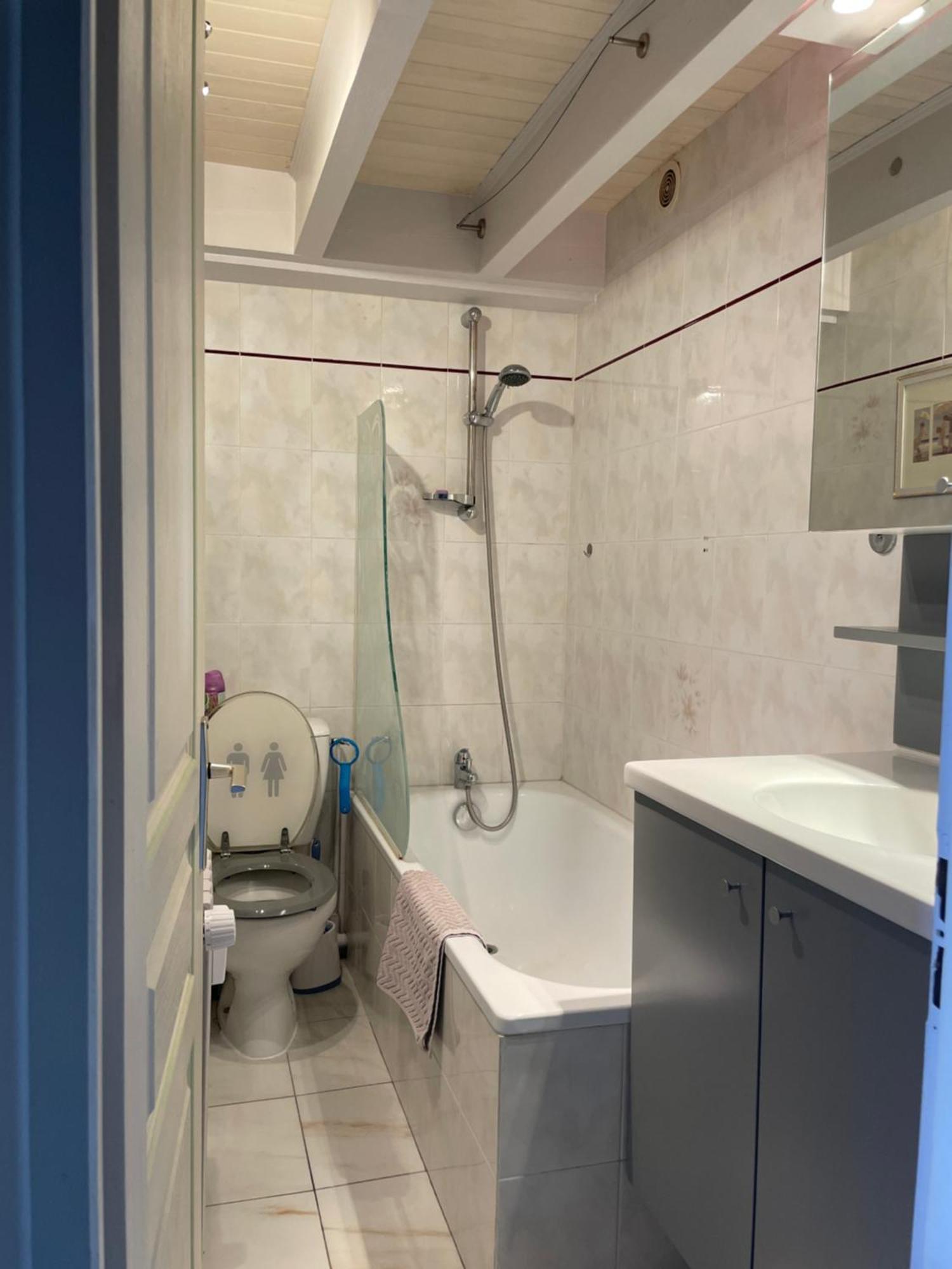 Rare 2 Bedroom With Private Beach On Lake Annecy 두사르 외부 사진