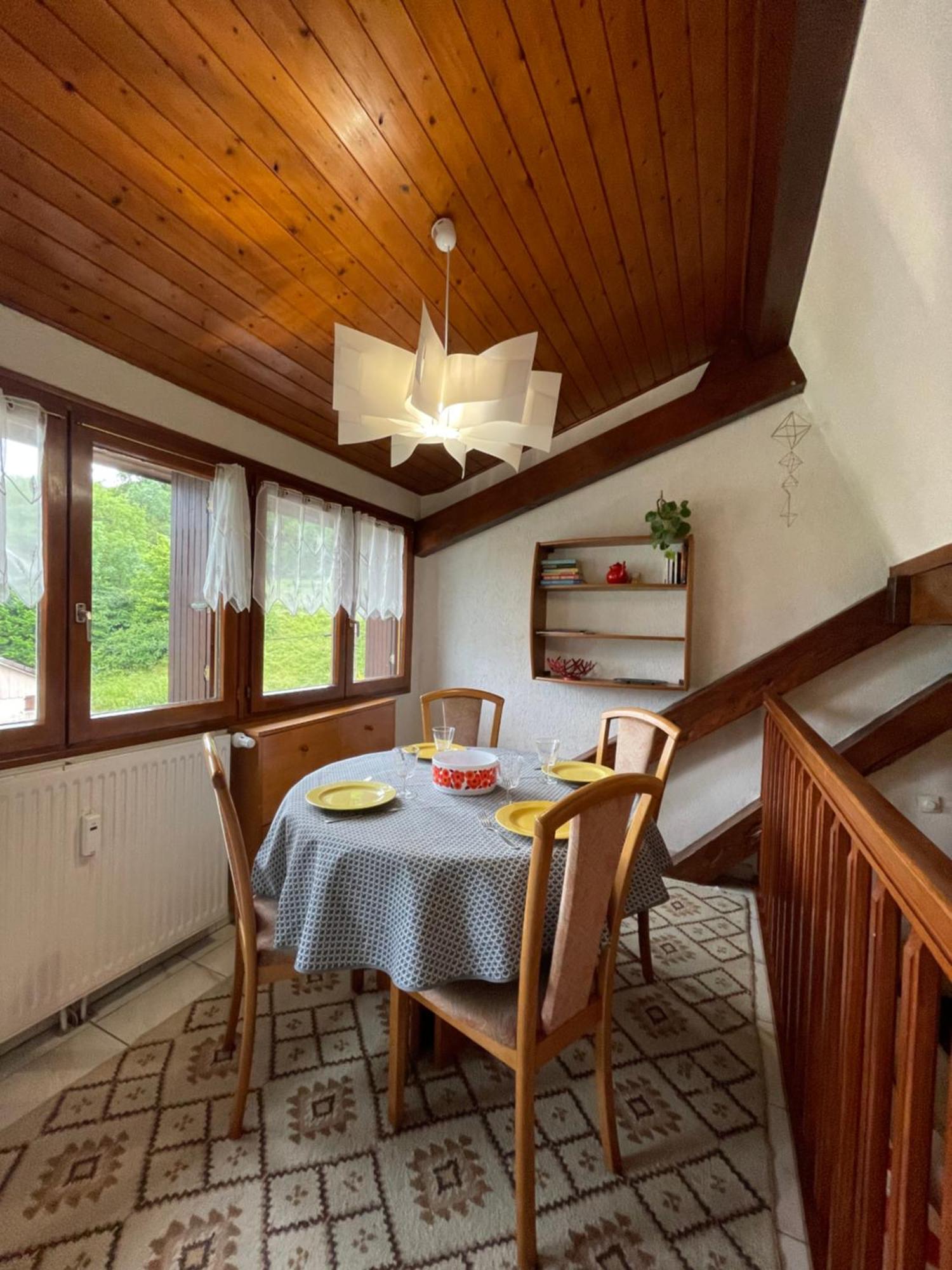 Rare 2 Bedroom With Private Beach On Lake Annecy 두사르 외부 사진