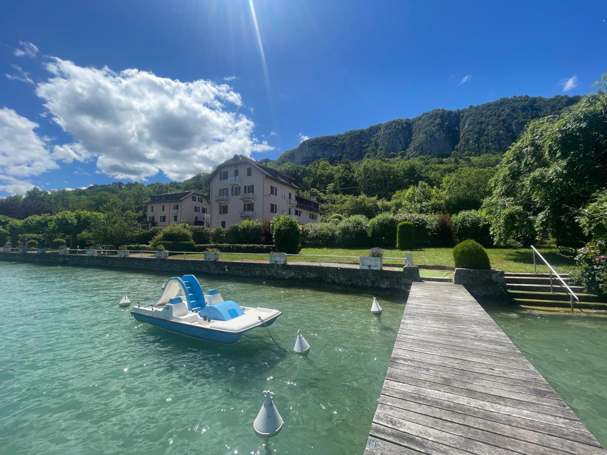 Rare 2 Bedroom With Private Beach On Lake Annecy 두사르 외부 사진